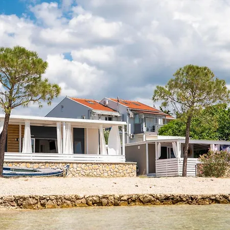 Mobile Laguna 3* Sveti Petar (Zadar)