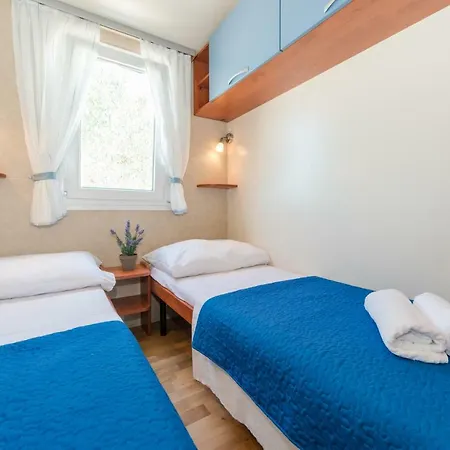 Mobile Laguna 3* Sveti Petar (Zadar)